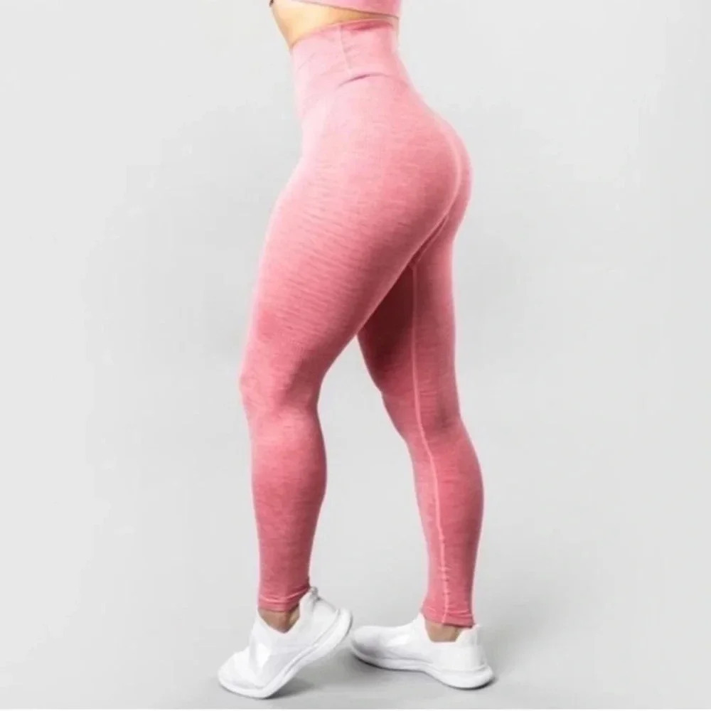 Alphalete Halo Leggings in Rose Pink Size Small - Picture 2 of 10